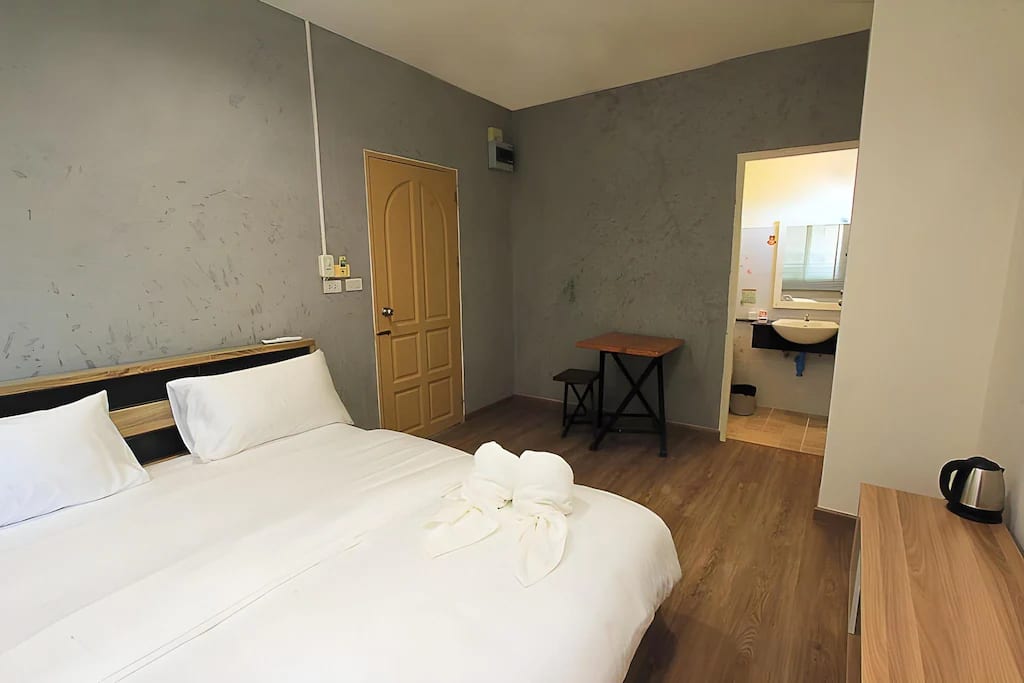 ห้องน้ำ Standard Double - Zayn Hotel สมุย